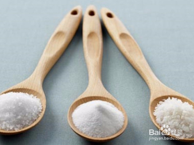 用盐水洗脸有哪些功效跟好处?