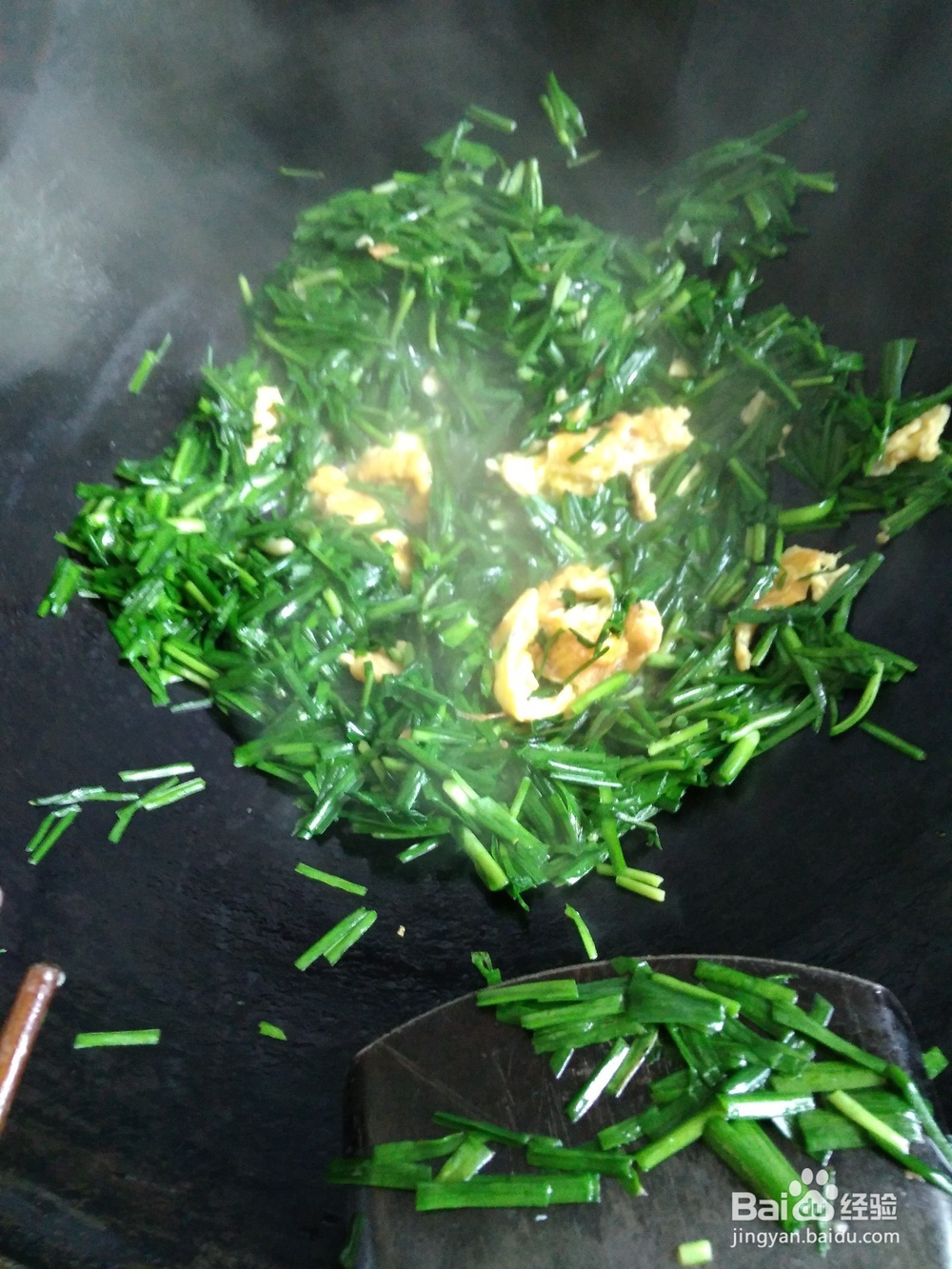 韭菜鸡蛋炒饭的做法