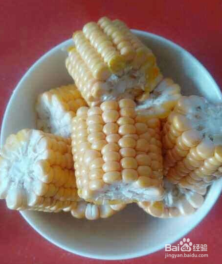 东北玉米猪蹄汤