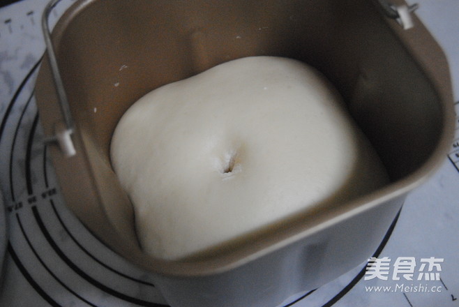 椰香巨蛋面包