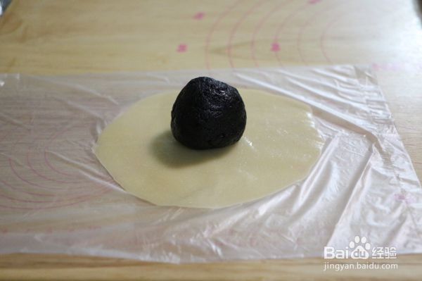 广式黑芝麻莲蓉月饼