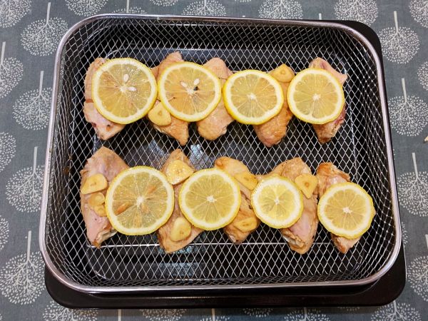 鲜嫩多汁柠香黑胡椒烤鸡翅