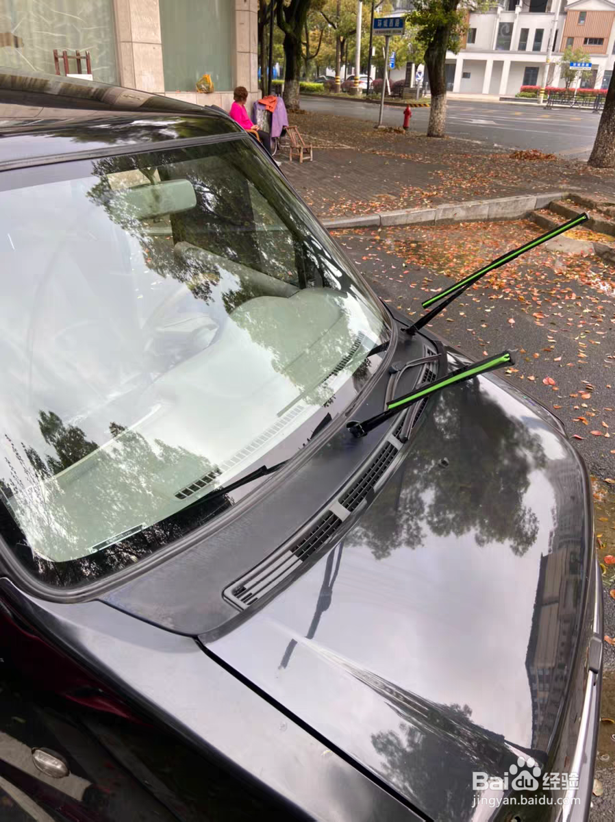 有骨雨刷怎么拆