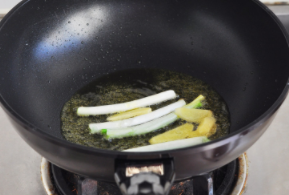 私房酱猪蹄做法