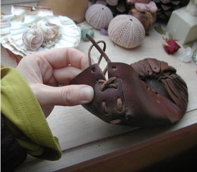 怎样制作海盗风维京人的鞋子