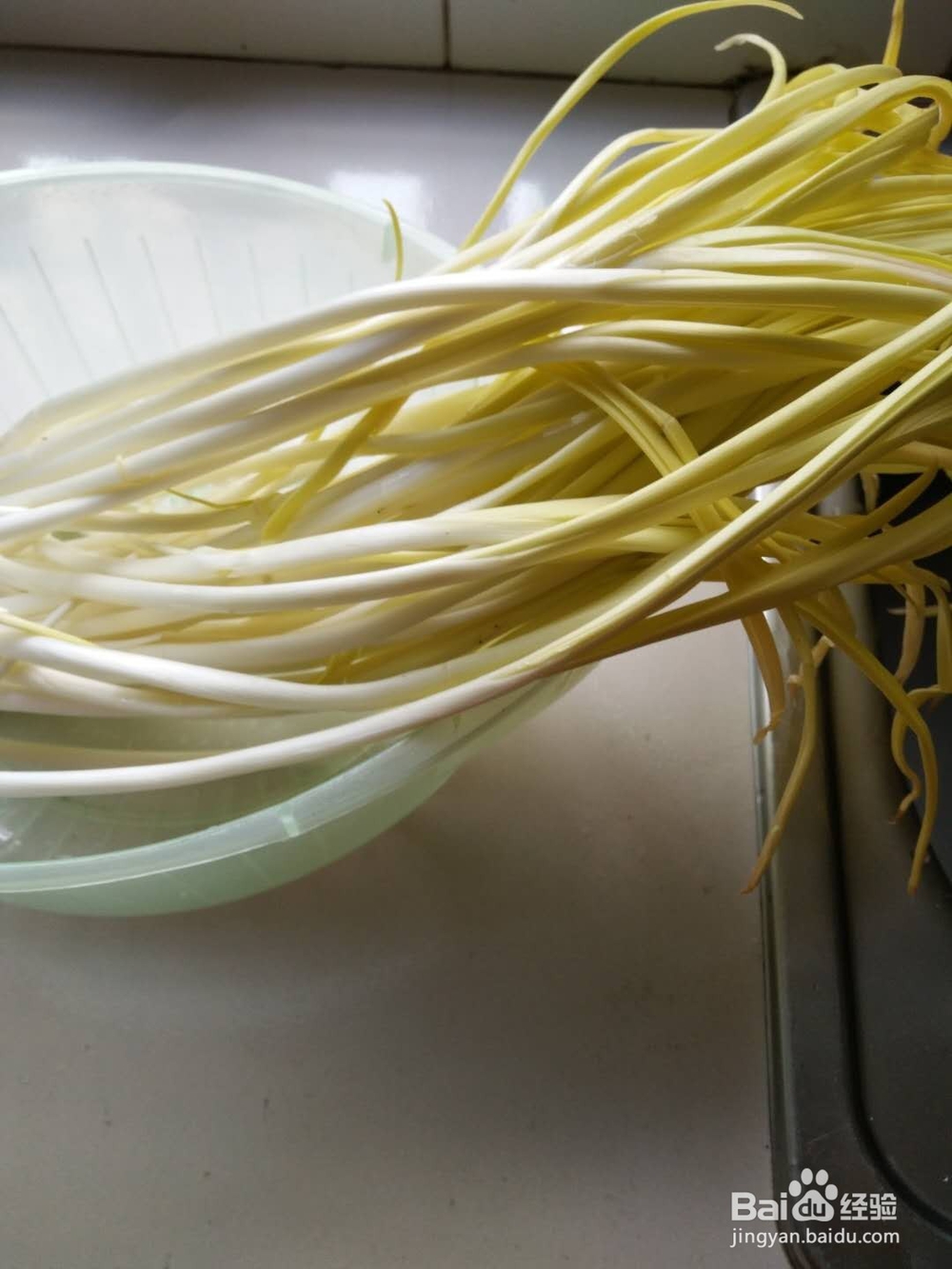 私房菜——蒜黄炒鸡蛋。