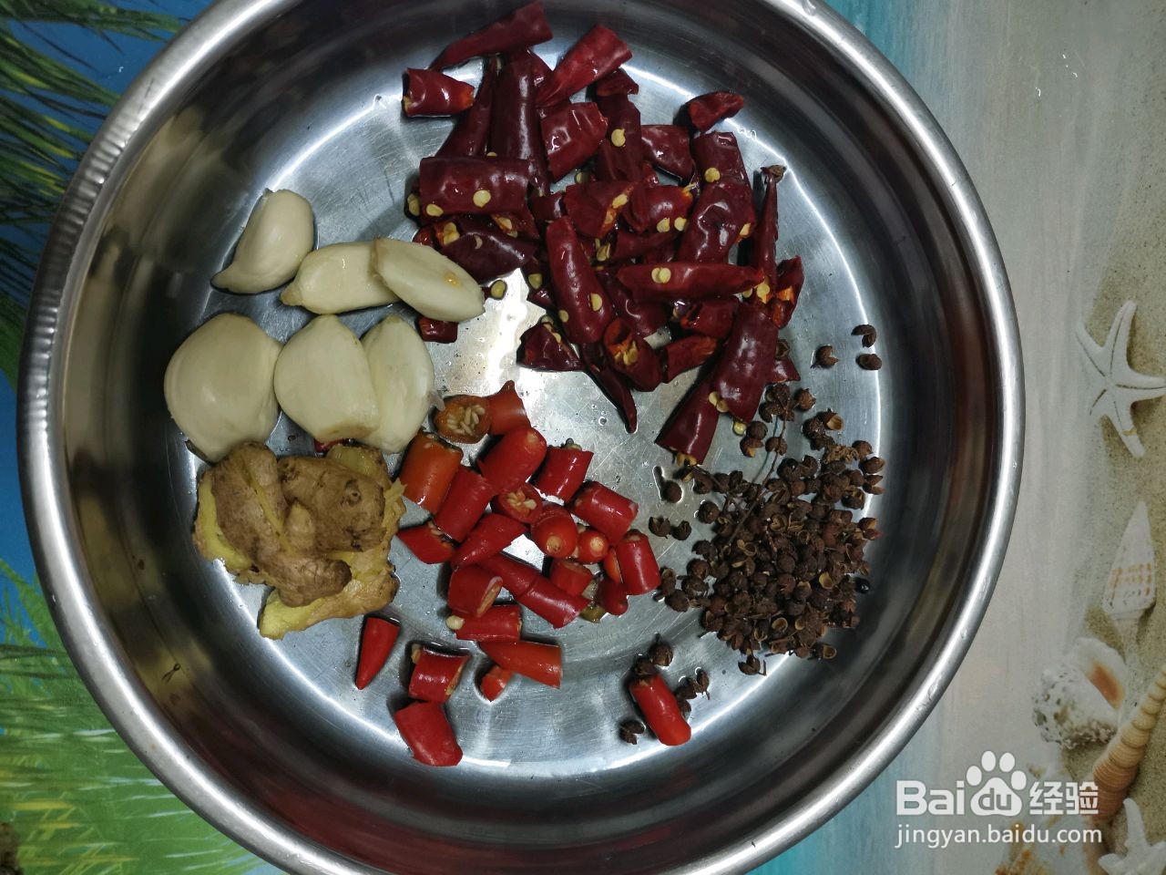 如何做出焖肥肠?