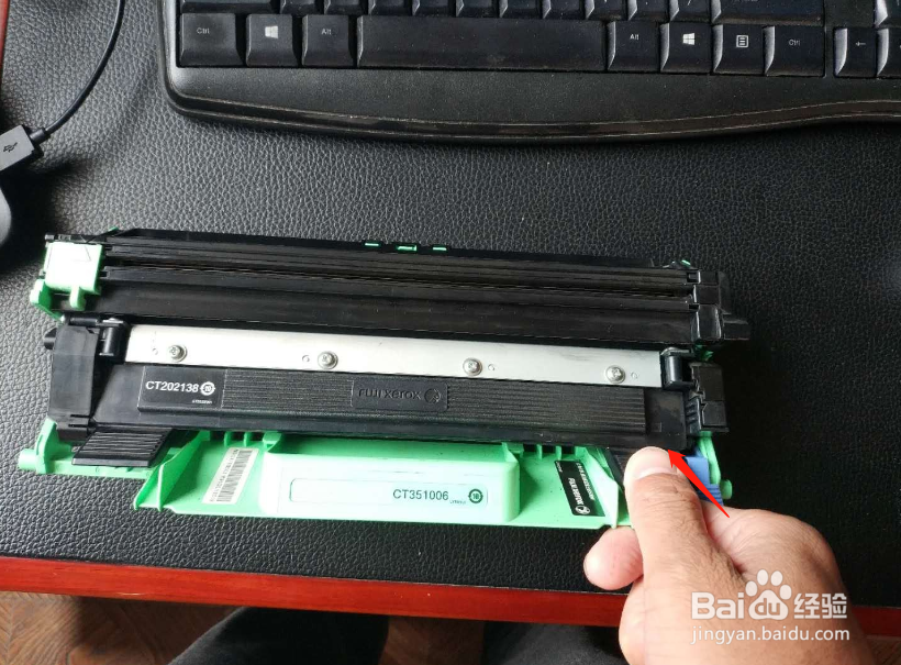 打印机打印出来有黑影整页都是黑色的解决方法