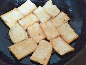 健康养生佳品韭菜炒豆腐