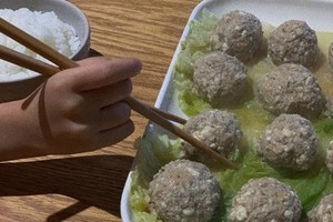 白参豆腐猪肉丸子