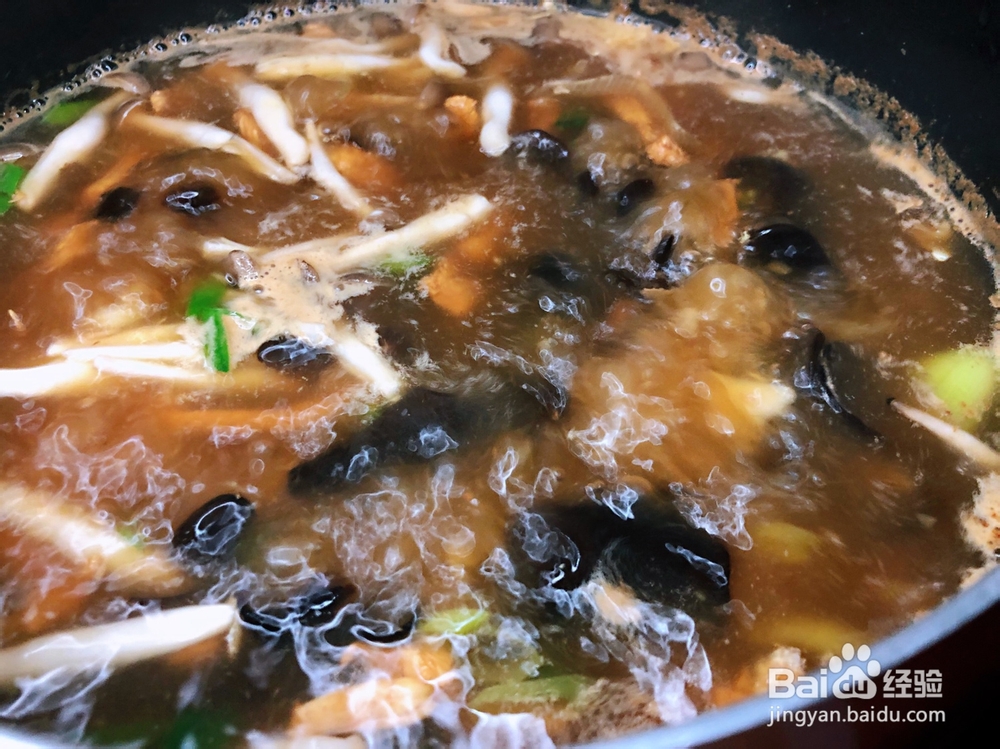 营养好吃的菌菇鸡汁米线