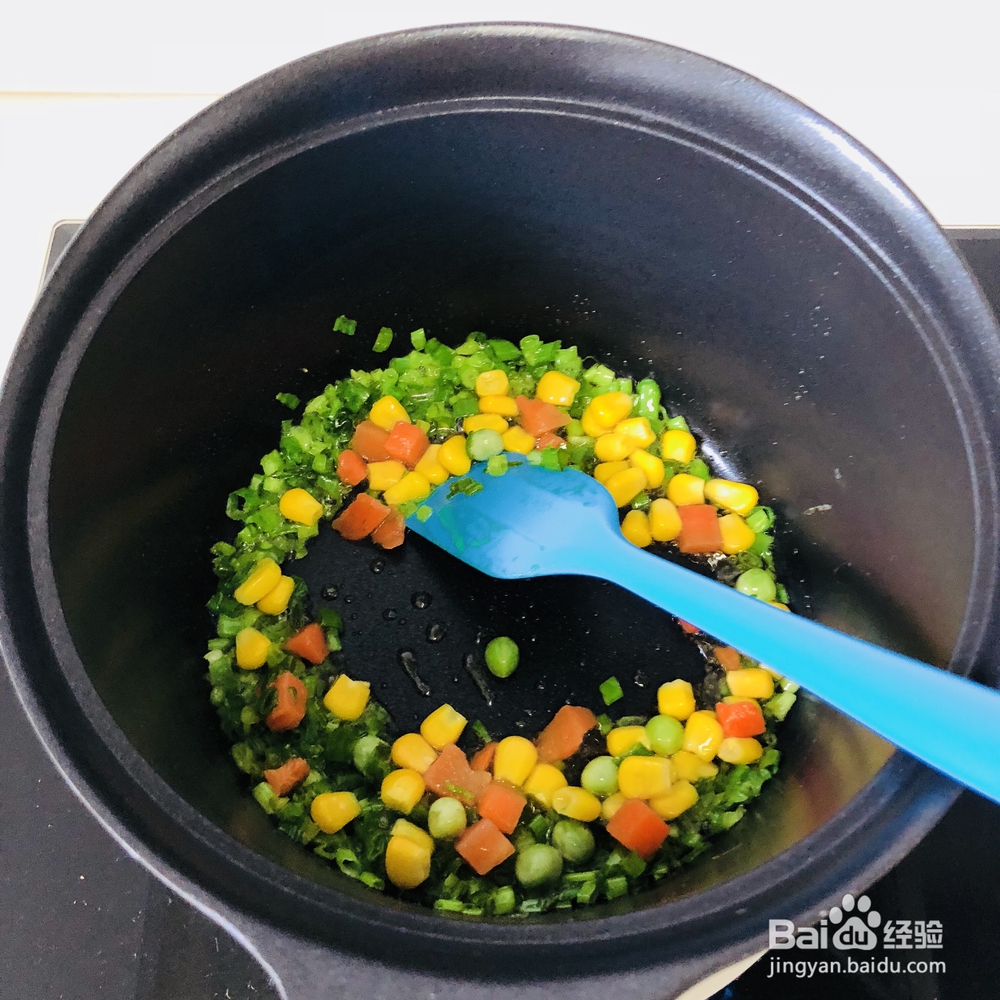 吃不过瘾的虾仁黄金炒饭