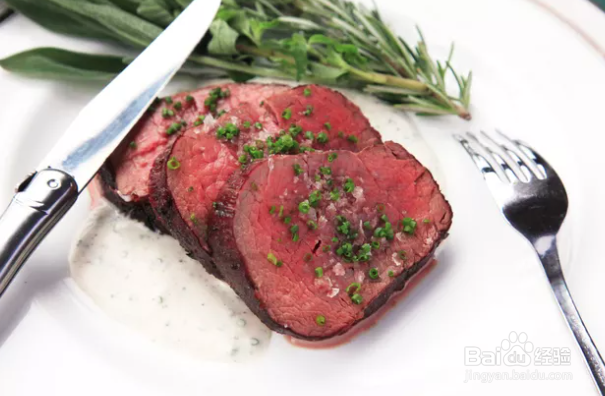 如何制作慢烤牛里脊?