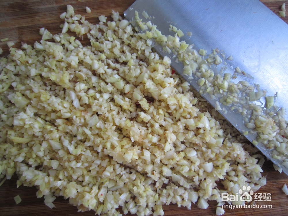 颜色红亮,辣而咸鲜-----自制剁椒