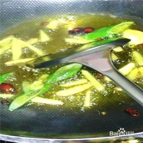 小鸡炖蘑菇的家常简单做法