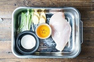 如何制作美味好吃的盐蒸鸡