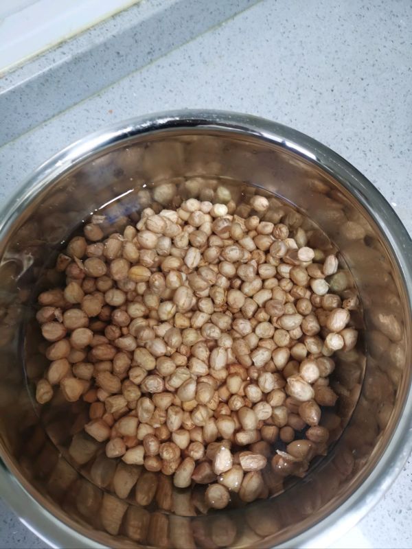 凉拌花生豆芹菜