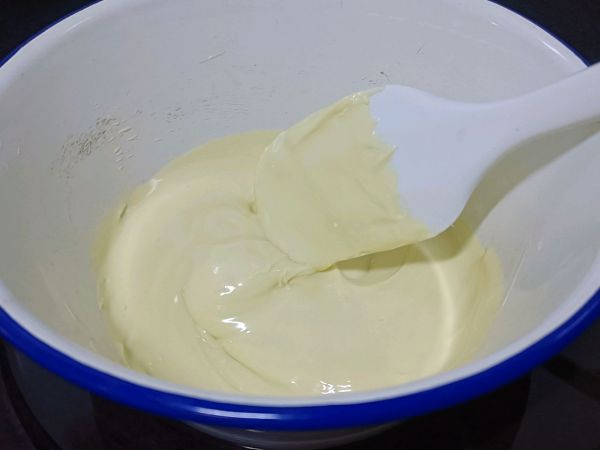 开心果燕麦巧克力甜甜圈