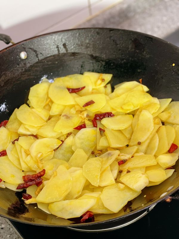 青椒炒土豆片儿
