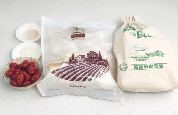 枣香猴头菇馒头