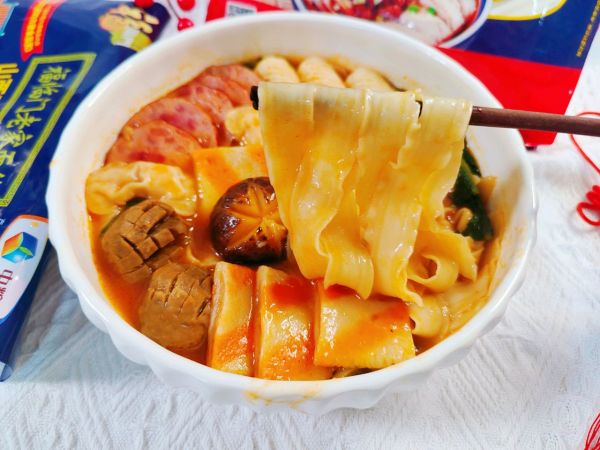 番茄火锅刀削面