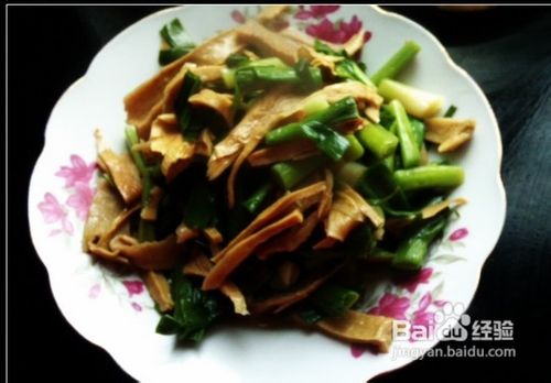 笋干炒青蒜的做法