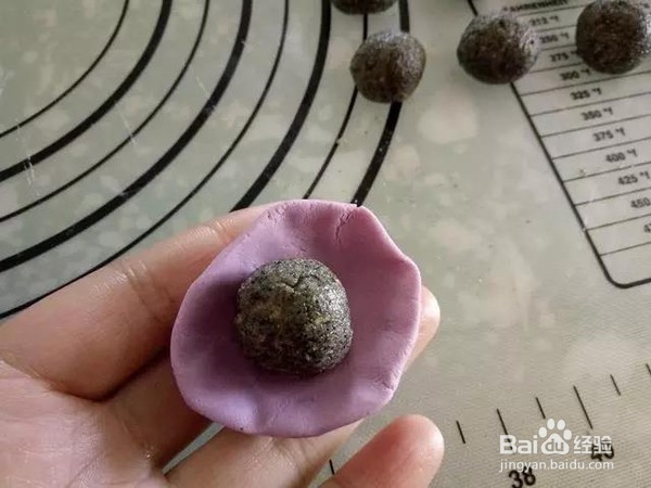 紫薯糯米糍，好吃到口水忍不住流下来！