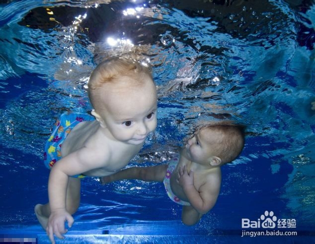 宝宝多大可以游泳