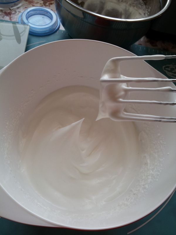 抹茶卡仕达蛋糕卷