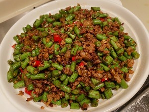 肉末炒豆角的做法