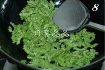 简单几招巧去苦瓜苦味－－苦瓜炒肉片