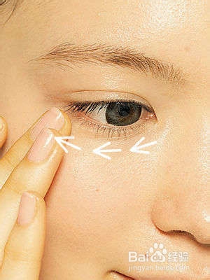 学会正确遮瑕 让5部位清新无瑕