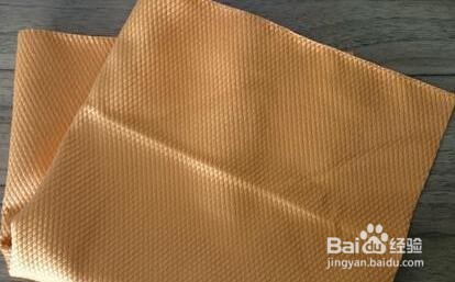 如何去除玻璃上的胶带痕迹