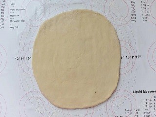 彩椒培根披萨怎么做？