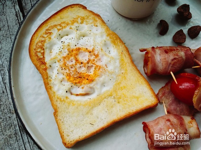自制营养早餐之芝士荷包蛋吐司详细教程图解
