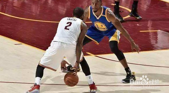 新手如何打好篮球技巧