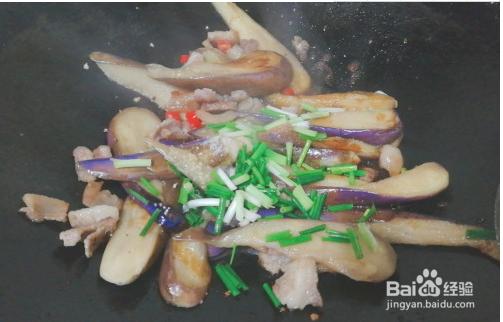 五花肉烧茄子的做法
