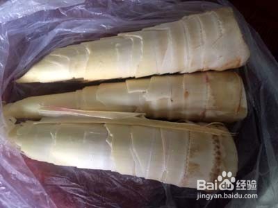 新鲜竹笋炒腊肉的做法