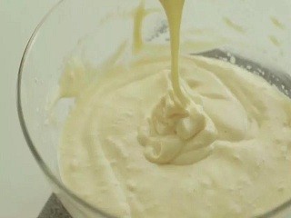 草莓雪崩蛋糕怎么做？