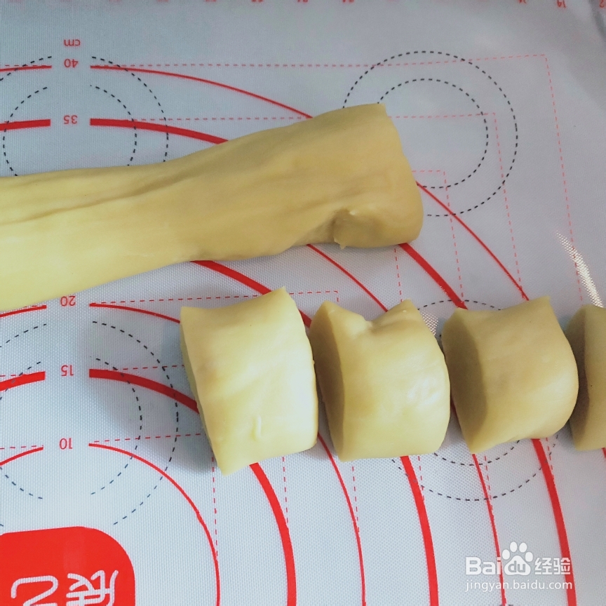 细腻美味的黄米面炸糕