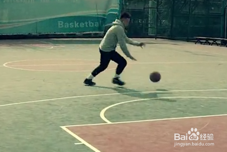 山姆高德式的上篮是如何完成的？