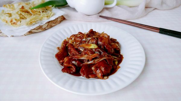 酱酱葱白过油鸭