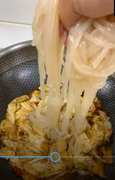 怎么做白菜焖粉条？