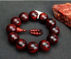 小叶紫檀最简单的盘玩方法