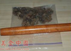 家庭自制核桃仁糖雪球的做法