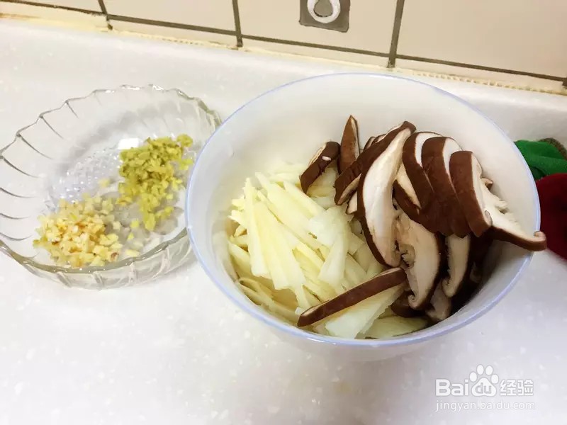怎样做出家常菜系列之香菇肉羹