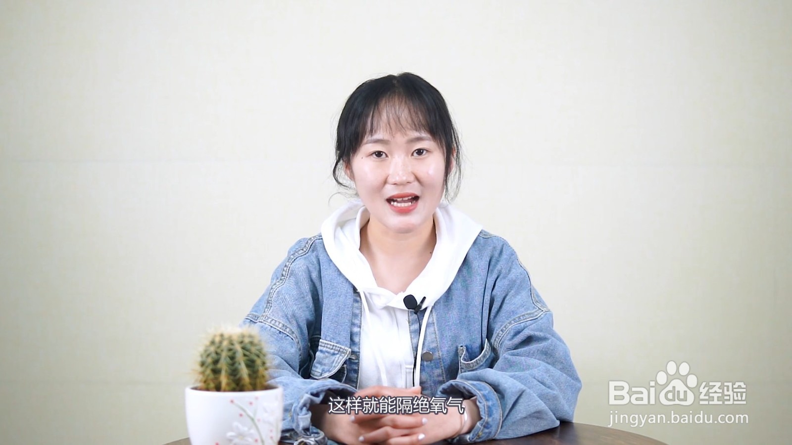 炒菜时油锅起火怎样正确灭火