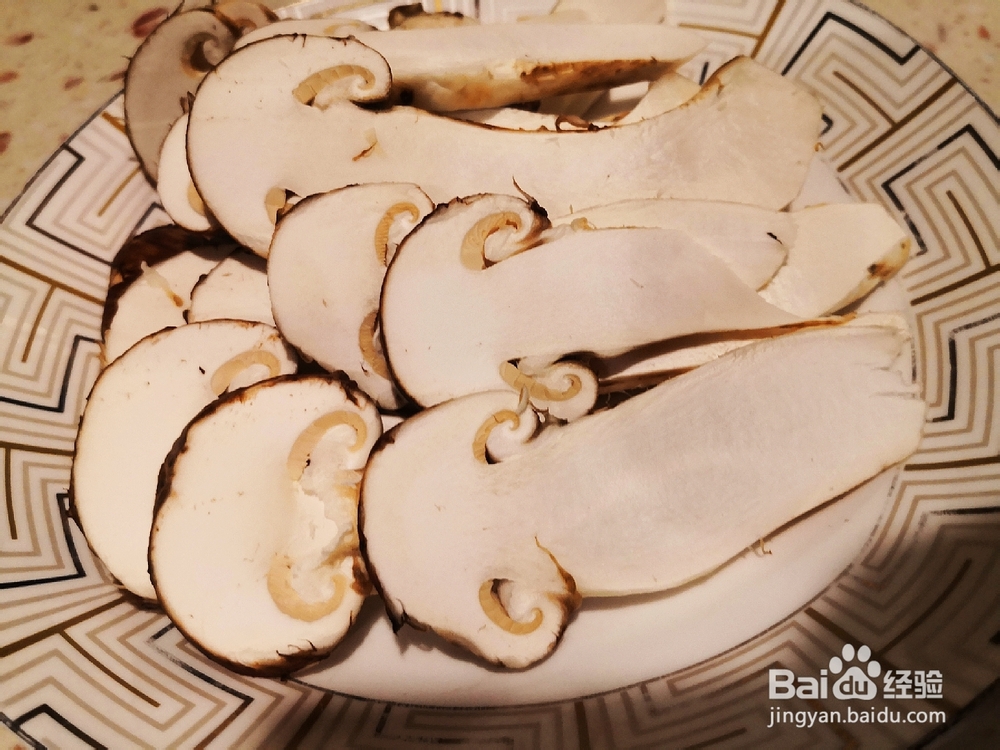 赞不绝口的松茸