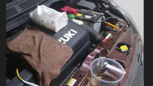 宝马G38的发动机加6升机油有没有关系