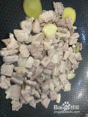 四季豆炒五花肉的做法
